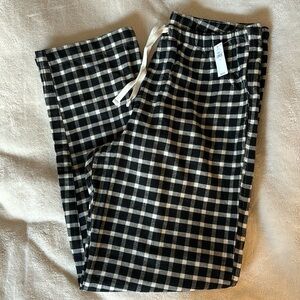 NWT Gap Men’s Black White Plaid Pajama Bottoms
